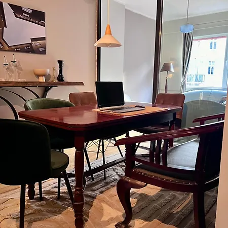 Eternity Apartment: Award-winning Design In The Heart Of The City Center Апартаменты